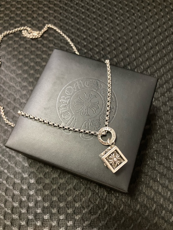 Chrome Hearts Jewelry - Chrome Hearts Silver Floral Square Pendant Necklace